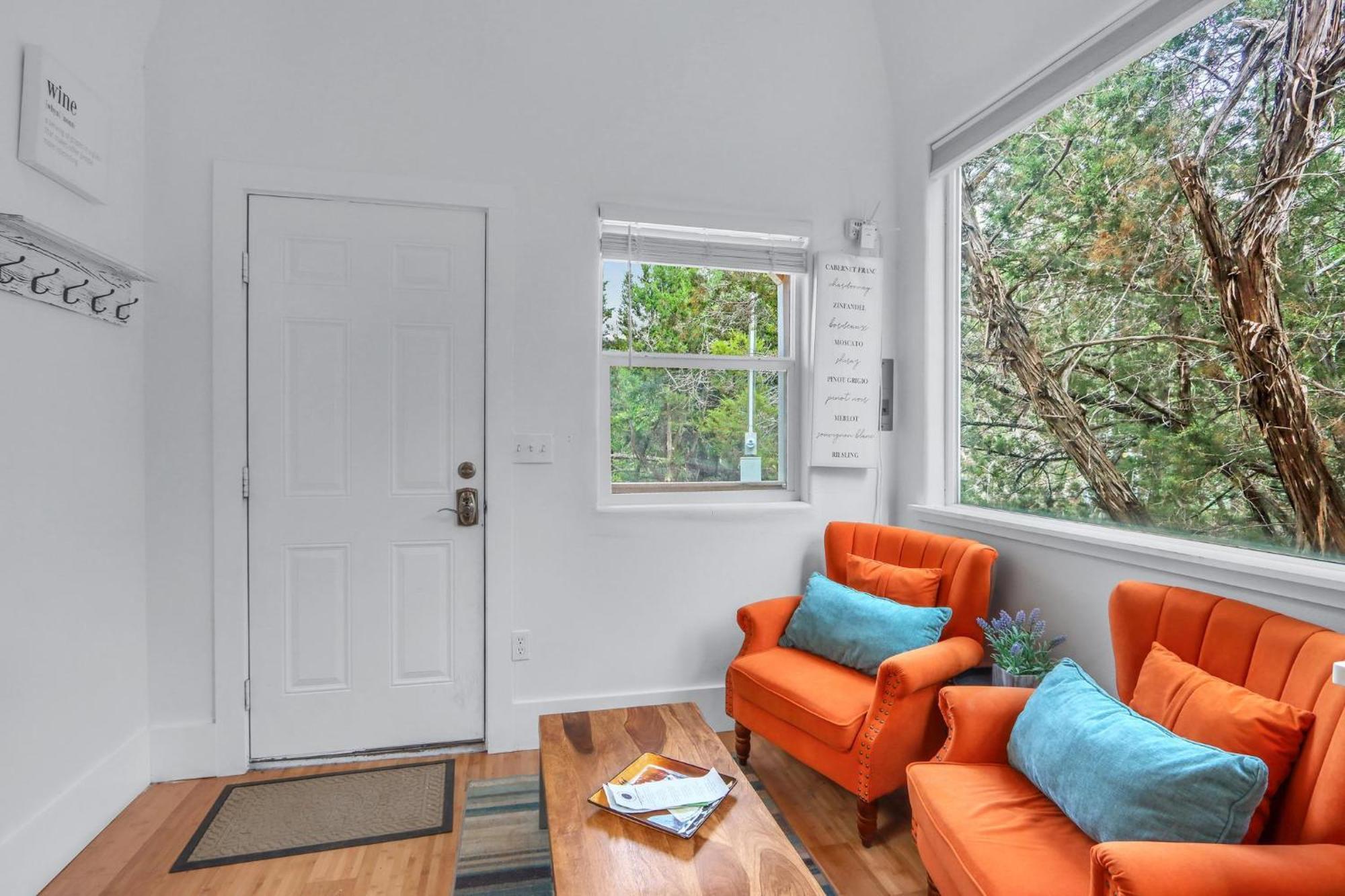 The Driftwoods - Orange Tiny House Villa Exterior photo